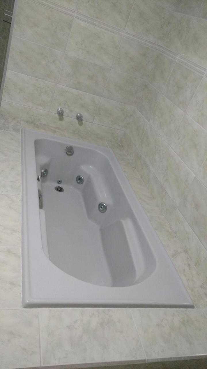 Hotel Mariluz Telemaco Borba Luaran gambar